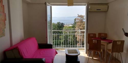 Pine And Lake Apartment