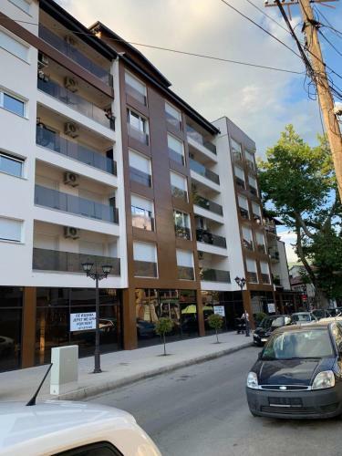 Lynx Apartments