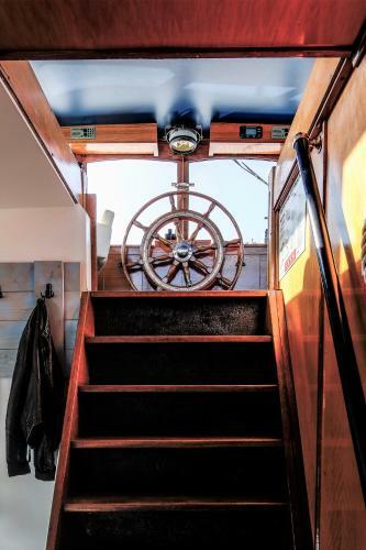 B&B Woonschip Robbedoes