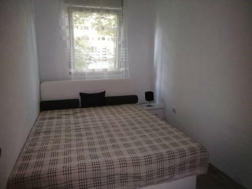 Yellow Apartment, Central Podgorica