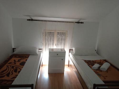 Hostal Hostel Vera - Airport Podgorica