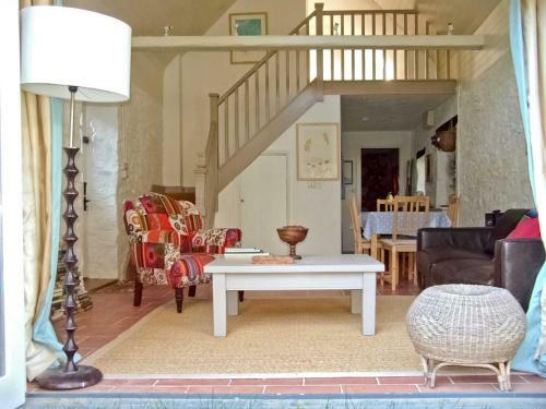 Ragwood Cottage