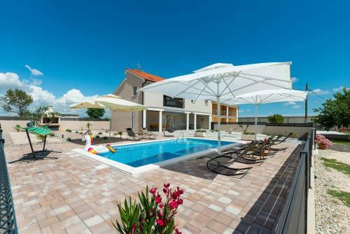 New 2020! 4* Villa Silentium, Pristeg