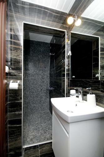 Holiday Apartments Petrovac