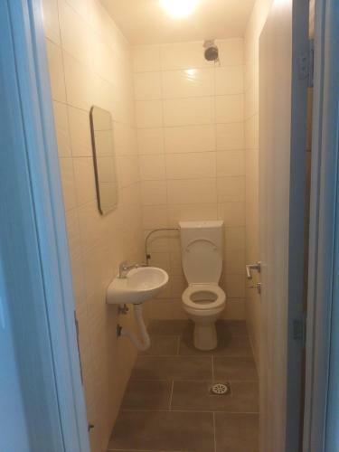 Ata Apartmani.