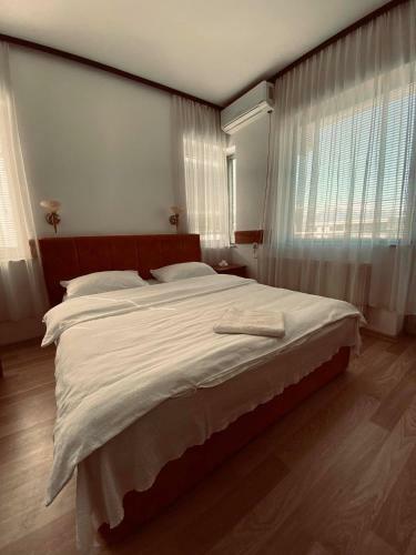 Hotel & Casino Ambient - Struga