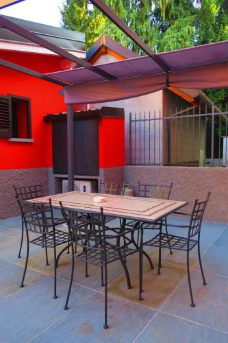 Bed & Breakfast Cam�
