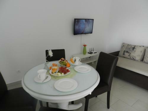 Hostal Diamant Apartments
