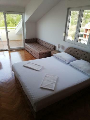Apartment Ba?ka Voda-croatia