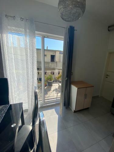 Apartment Stipe