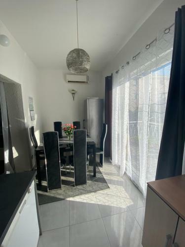 Apartment Stipe