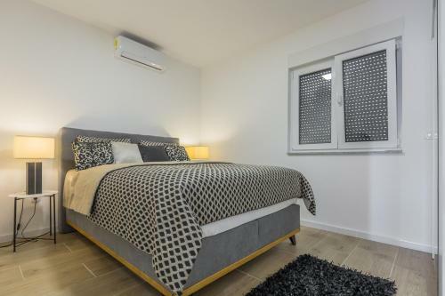 Luxury 2 Bedroom Apartment With Sea View