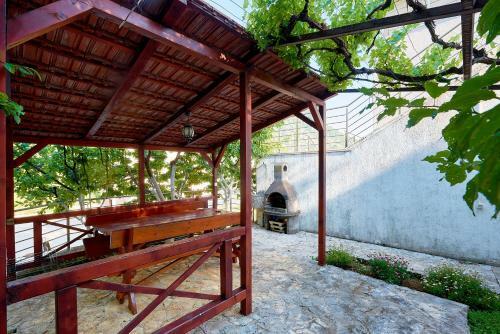 Boka Mia - Apartments With Pool, First Line