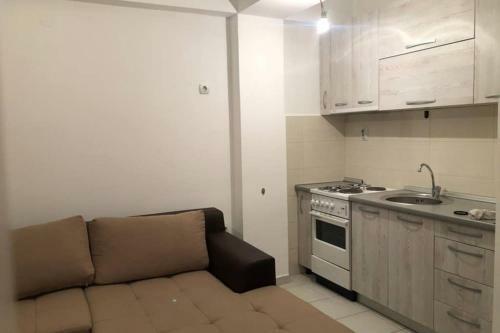 Bright Modern Apartment - 5 Min From Center