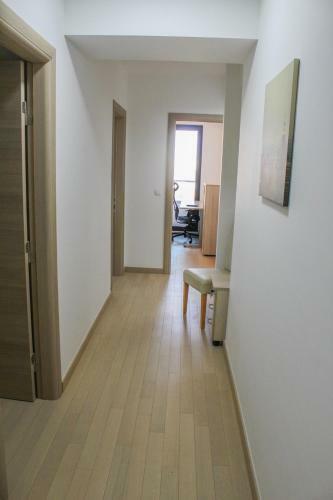 High End Apartments In Diamond Garden Building