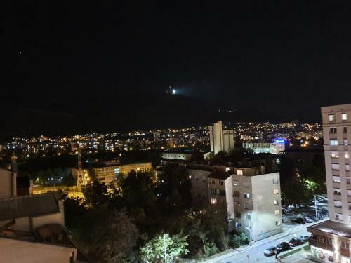 New, Modern & Luxury Apartment In The City