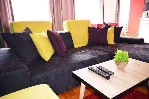 Mickitos Cozy Apartment At Old Town