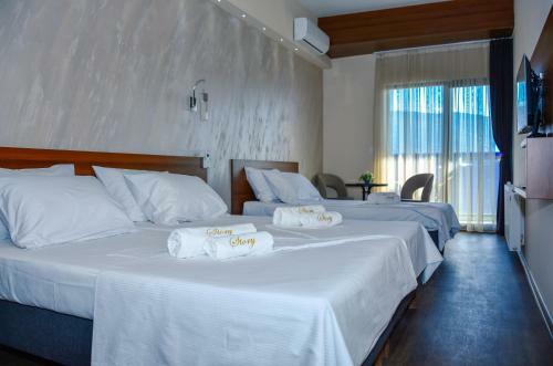 Hotel Story