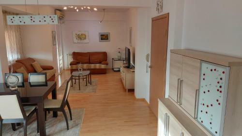 Exclusive Two Bedroom Apartment Marvel