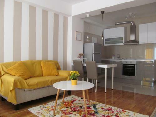 Debar Maalo Apartment