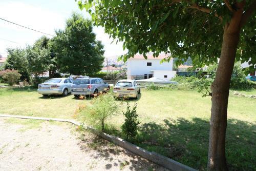 Hostal Studio Apartments & Room Gilda