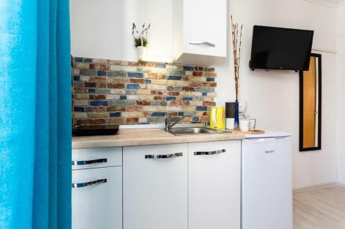 Hostal Studio Apartments & Room Gilda