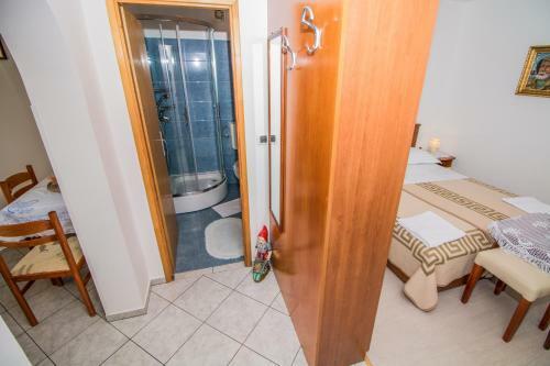 Hostal Rooms & Apartment Albina
