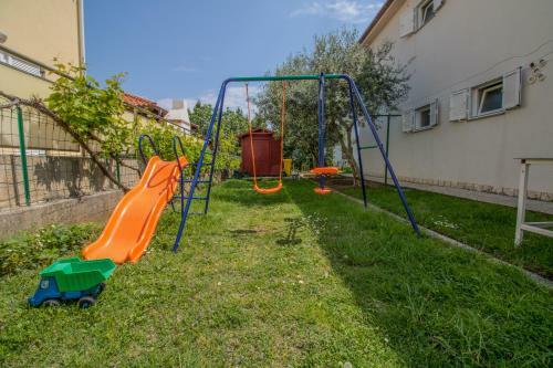 Hostal Rooms & Apartment Albina