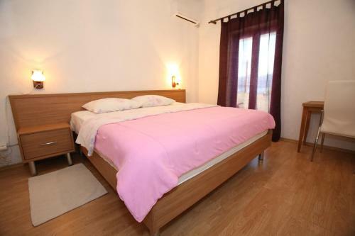 Hostal Rooms With The Sea View