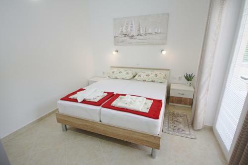 Apartmani Srdo?