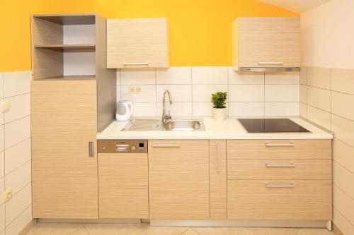Apartments Mare
