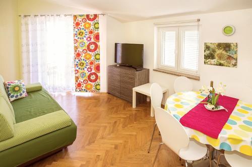 Apartments Mare