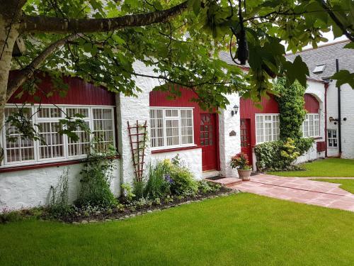 Hostal Balmoral Hotel