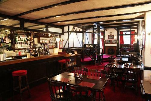 Hostal Balmoral Hotel