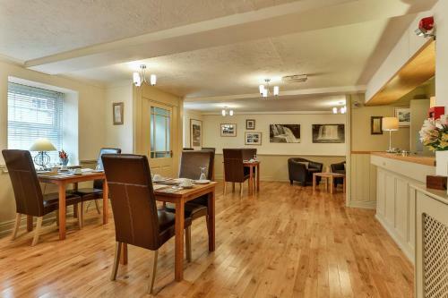 Hostal The Coach House