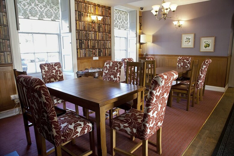 Hotel Brecon Castle