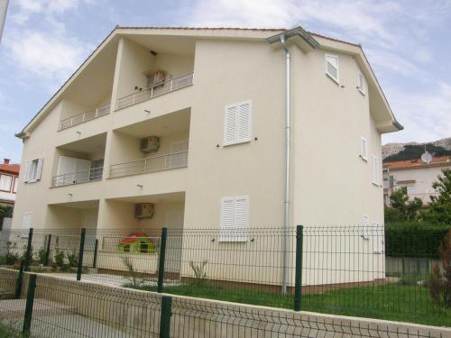 Apartments With A Parking Space Baska, Krk - 19206