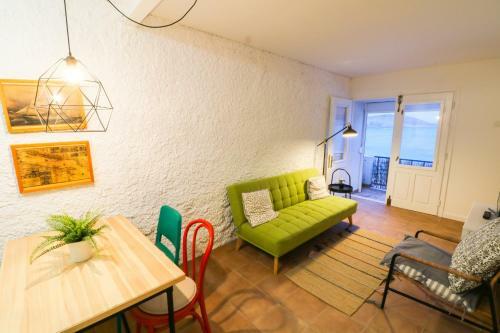 Apartment Nora By The Beach