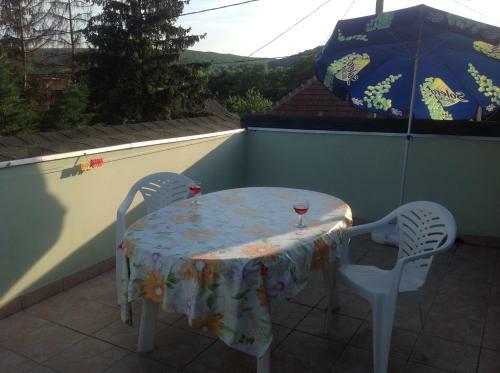 Majn�r Villa Apartmanh�z