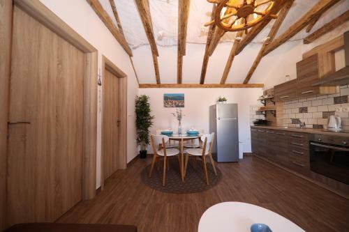 Apartmani Dvor Betina