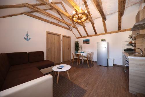Apartmani Dvor Betina