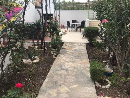 Apartment In Betina 37149