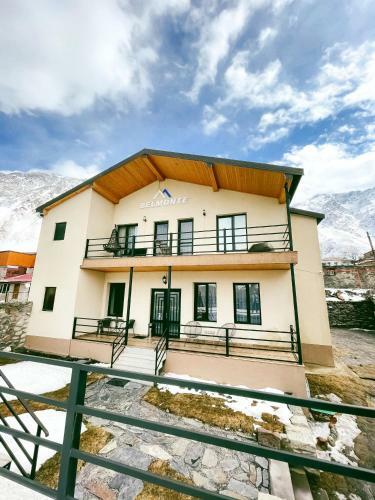 Hostal Belmonte Kazbegi