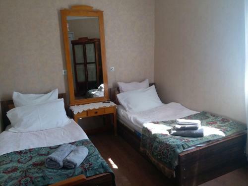 Hostal II Floor