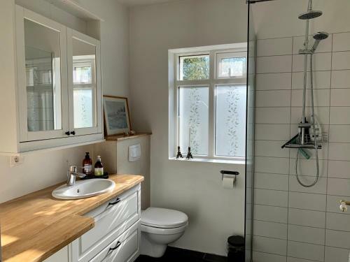 Hostal Frostasta�ir Guesthouse