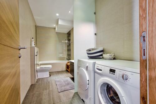 Bright And Central 2 Bedroom Apartment In Sliema