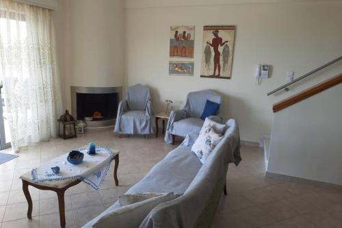 Seaside Villa Andronikos (Evia Island)