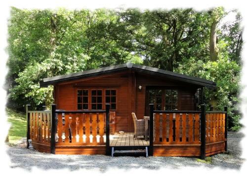 Lodge Blelham Tarn (log Cabin)