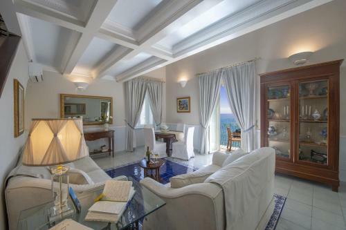 Amore Rentals - Villa Lauro