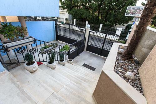 Aparthotel Guest House Perovi?